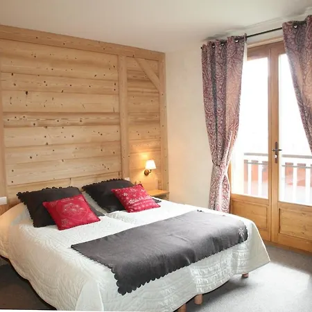 Quiet In With Panoramic Views