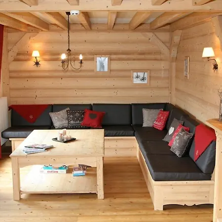 Quiet In With Panoramic Views *